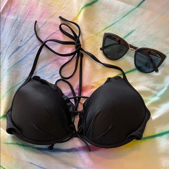 Black Victoria’s Secret Bikini - Picture 3 of 5